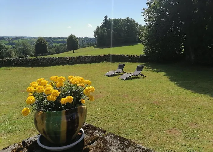 Tatil Evi Du Bosquet Pays De Salers Cantal *