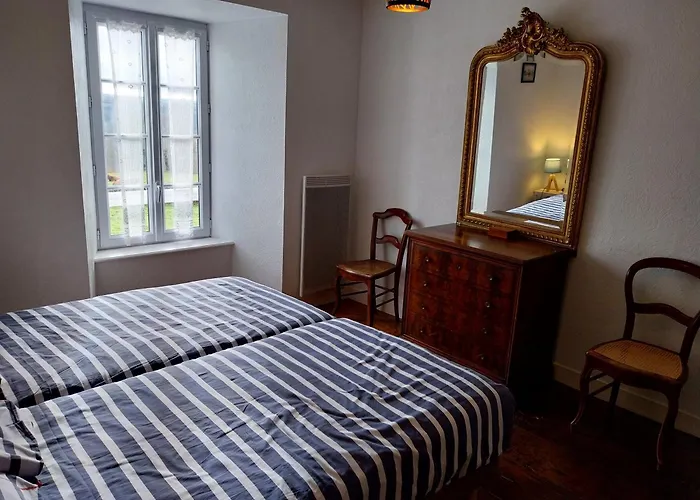 Tatil Evi Du Bosquet Pays De Salers Cantal *