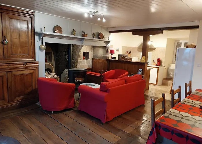 Du Bosquet Pays De Salers Cantal Tatil Evi Sainte-Eulalie (Auvergne)